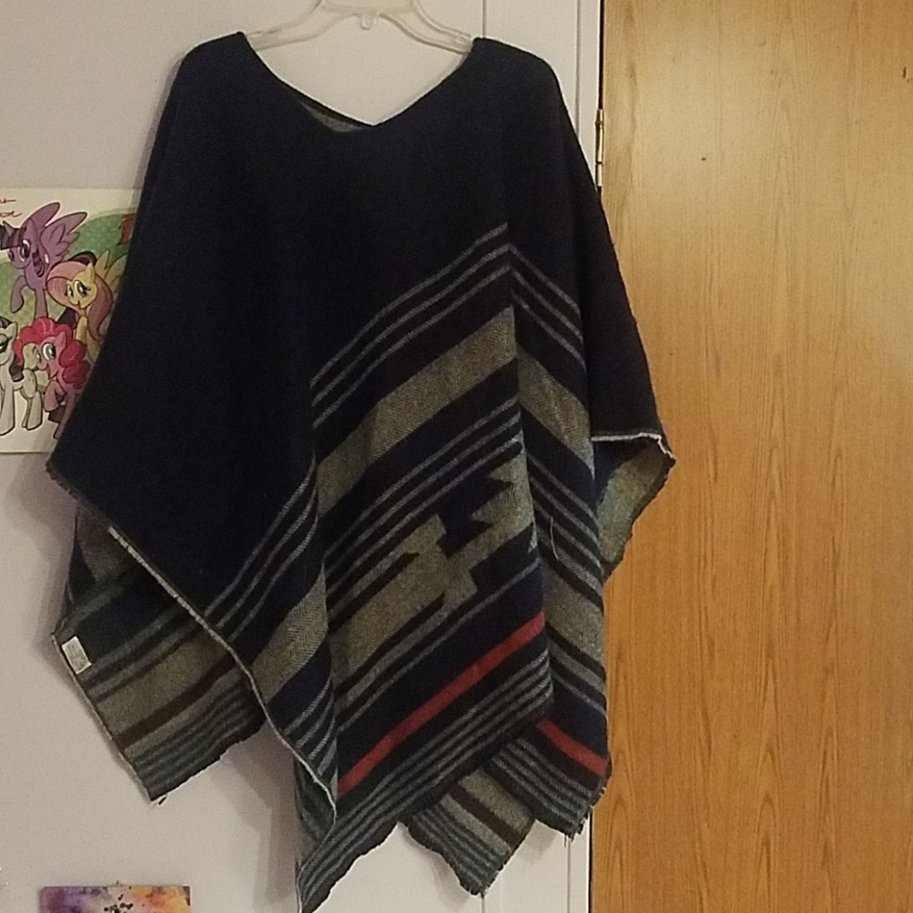 Abstract Poncho